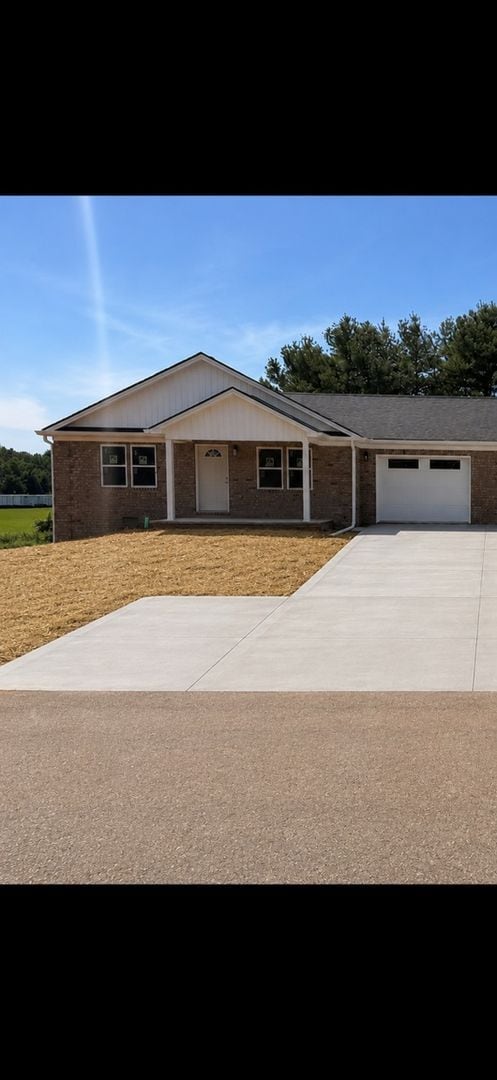 Building Photo - 294 High Point Dr