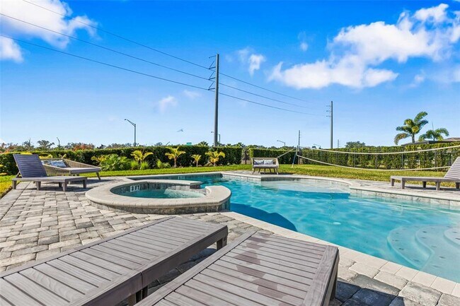 Building Photo - 284 Southfield St