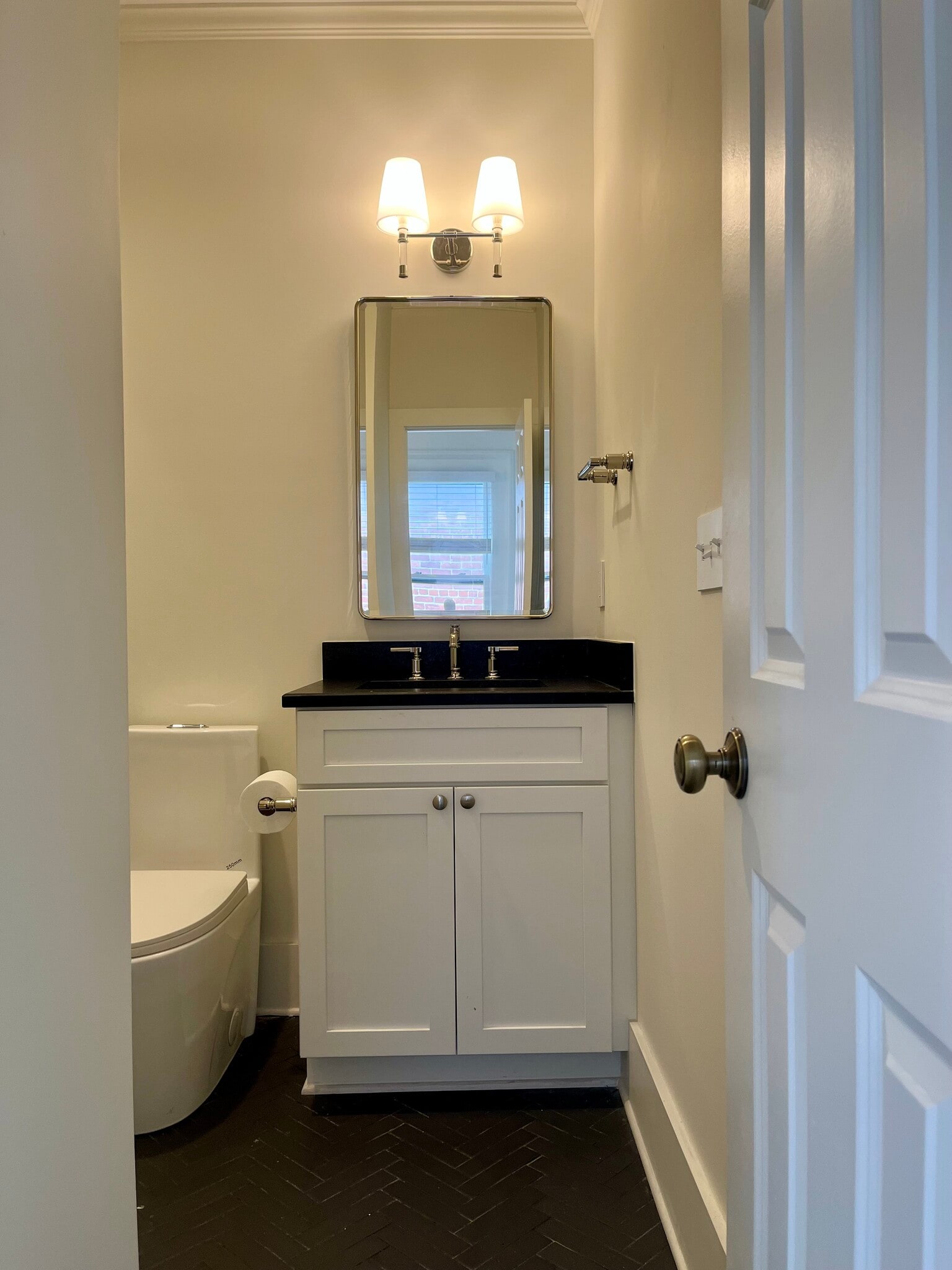 Building Photo - 676 Mohawk St,