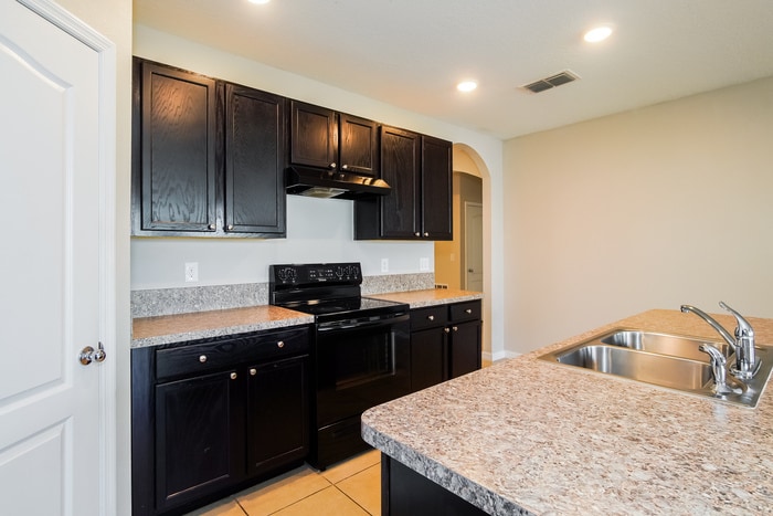 Building Photo - 1453 Kensley Ave