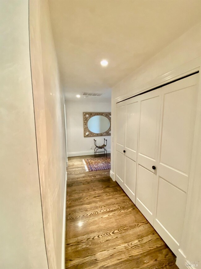 Building Photo - 3594 Silverado Trail N