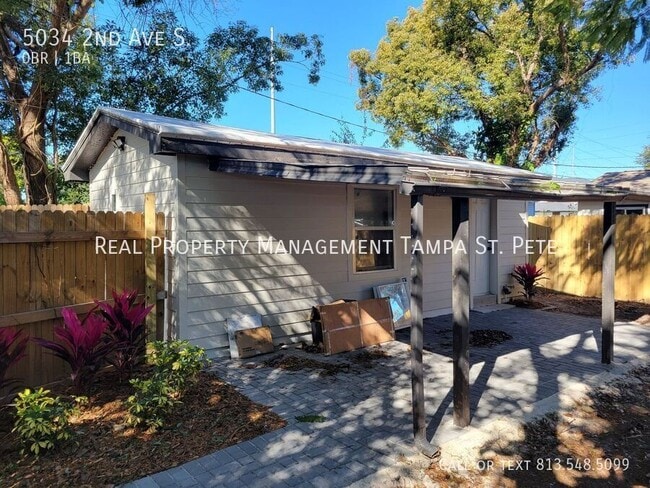 Building Photo - 5034 2nd Ave S