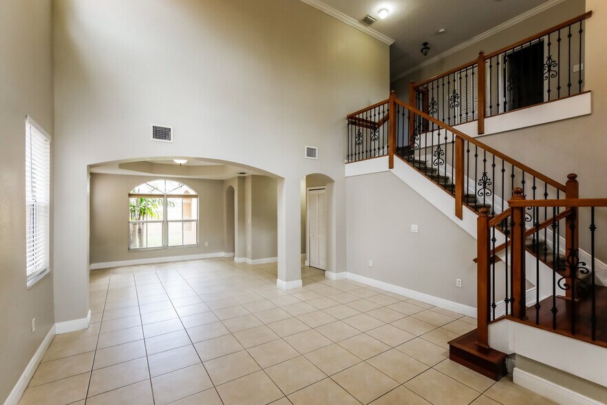 Building Photo - 2801 SW 152nd Ct