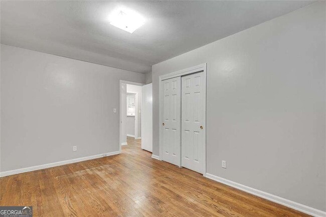 Building Photo - 799 Marstevan Dr NE