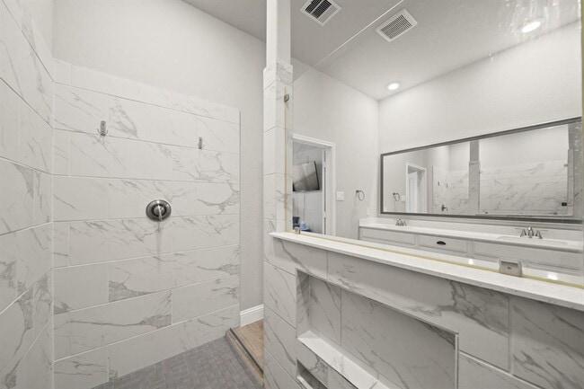 Building Photo - 1735 Harvest Lake Dr