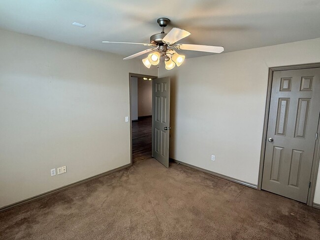 Building Photo - Gorgeous Four Bedroom Home in Scissortail Landing of Edmond