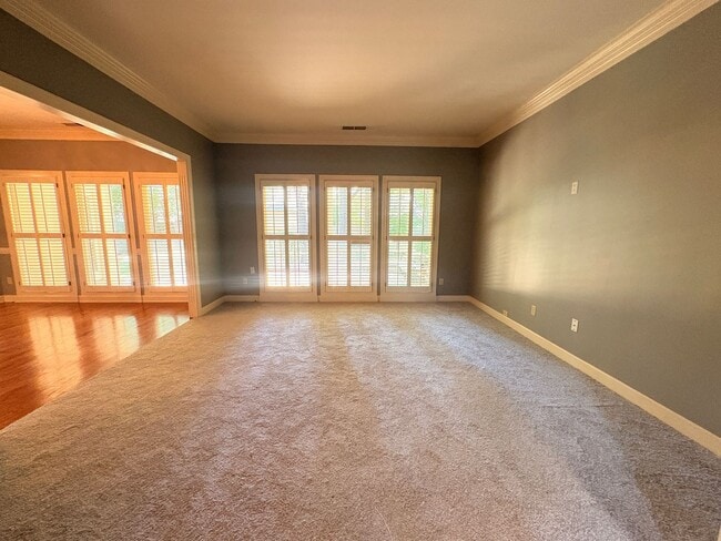 Building Photo - One Of Kind Home In Woodchase Subdivision! Over 3400 Sq Ft! Must have owner's approval on pets, f...