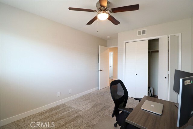 Building Photo - 586 Poppy Ln