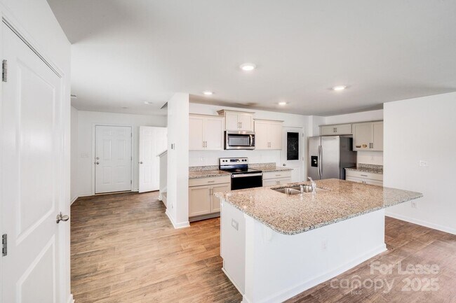 Building Photo - 3255 Winesap Dr