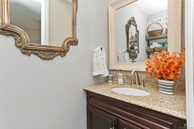 Building Photo - 101 Grove St