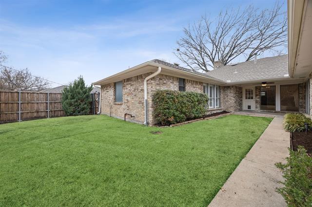 Building Photo - 7010 Claybrook Dr