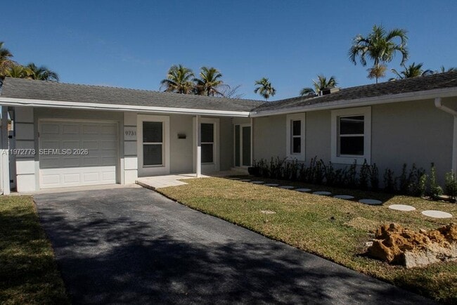 Building Photo - 9731 Bel Aire Dr