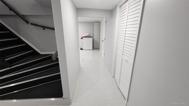 Building Photo - 126 Forest Ave