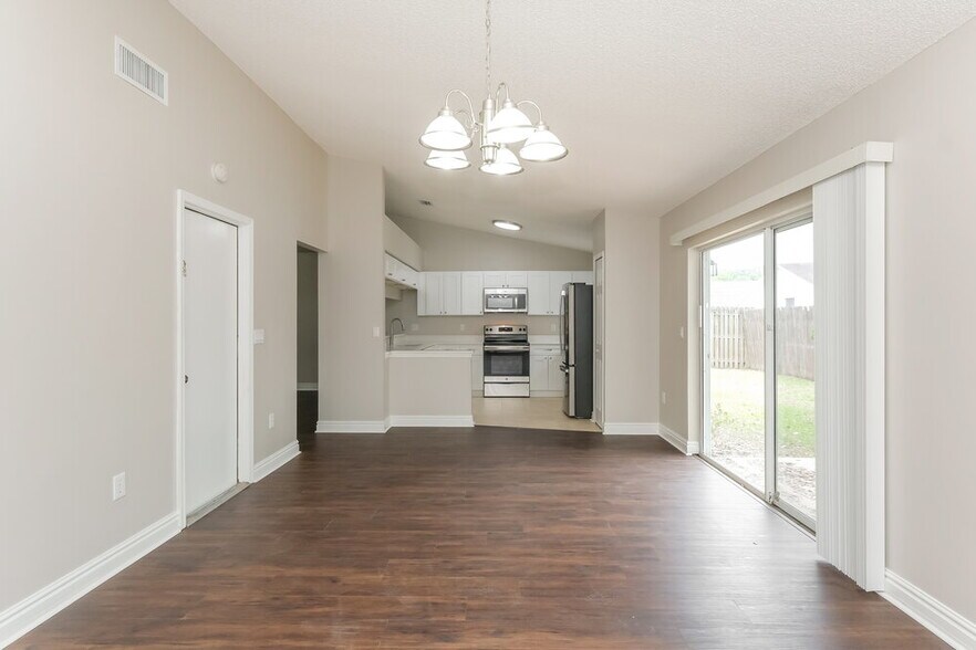 Building Photo - 1812 Rudder Dr