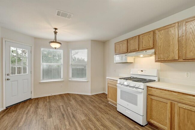 Building Photo - 361 Carriage Way