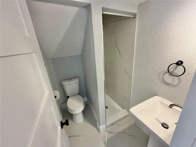 Building Photo - 2728 1st Ave S