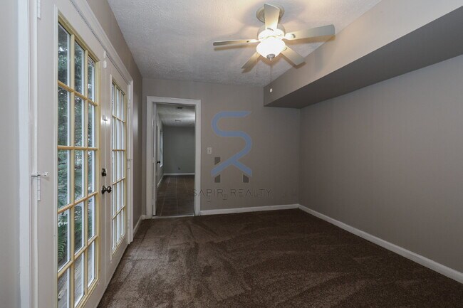 Building Photo - 742 Bridgewood Ct
