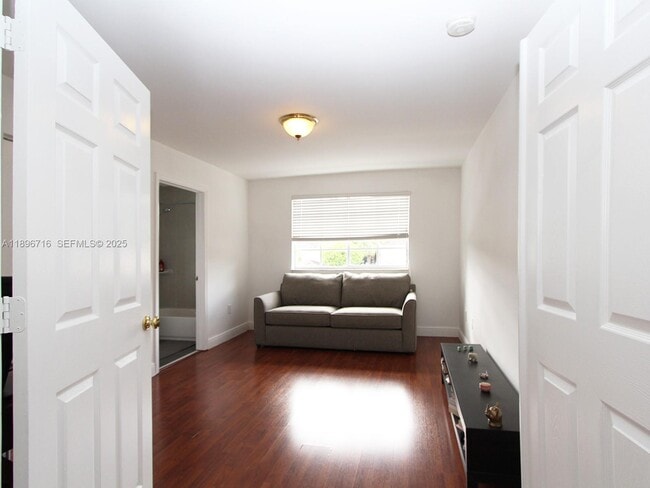 Building Photo - 5755 NW 115th Ct