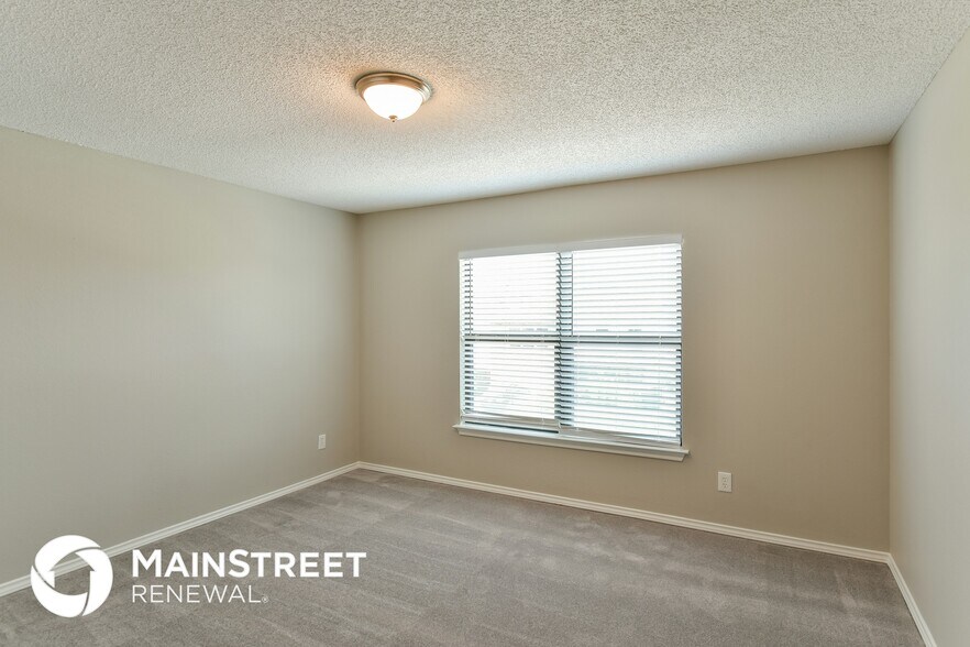 Building Photo - 8148 Chestnut Barr Dr