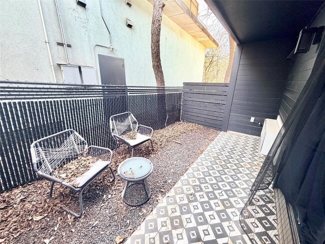 Building Photo - 201 Academy Dr