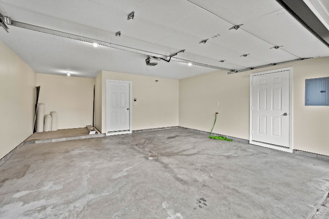 Building Photo - 74 Nicholas Dr