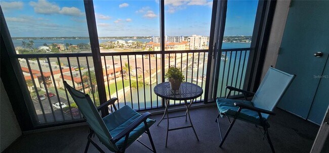 Building Photo - 10355 Paradise Blvd