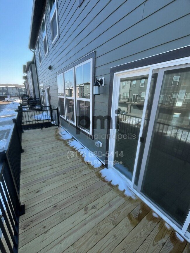 Building Photo - 4895 Gilet Dr