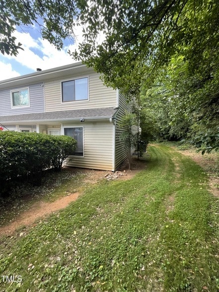 Building Photo - 5851 Shady Grove Cir