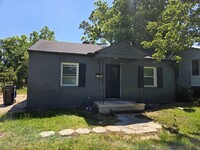 Building Photo - 2056 Edgar St