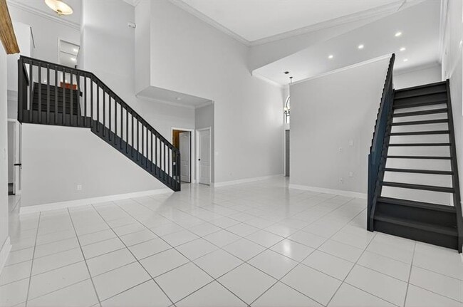 Building Photo - 6249 NW 78th Manor