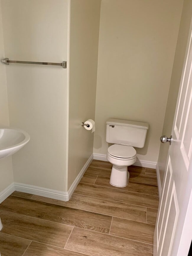 Building Photo - Remodeled 3 bedroom townhome in Aliso Viejo
