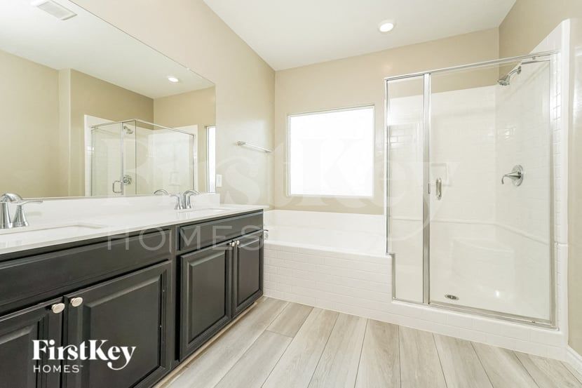 Building Photo - 6950 Denio Island St