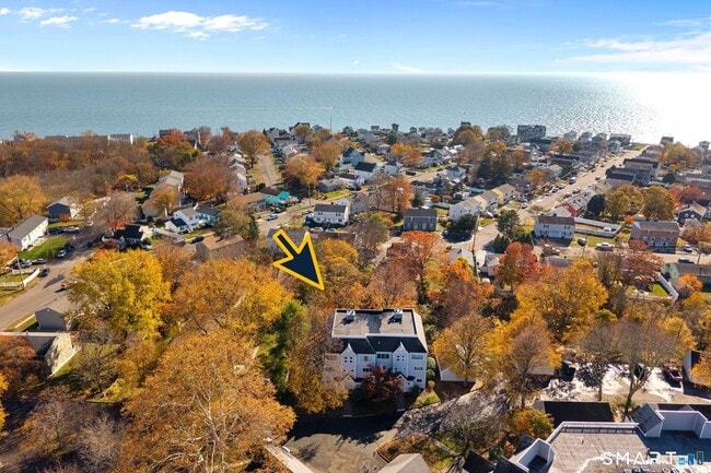 Building Photo - 267 Melba St