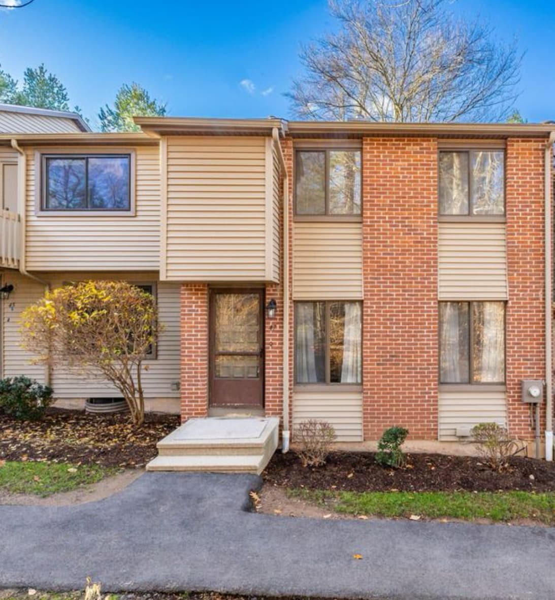 Building Photo - 47 Conestoga Way