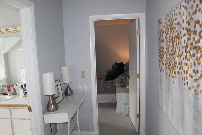 Building Photo - 48 Cooper Memorial Dr