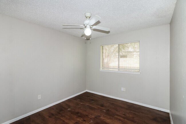 Building Photo - 7506 Tetela Dr
