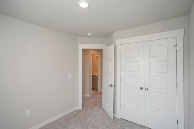 Building Photo - 1763 Frodo Wy