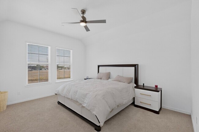 Building Photo - 1032 Bristleleaf Wy