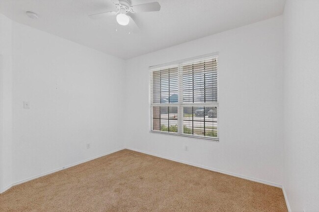 Building Photo - 6212 Topsail Dr