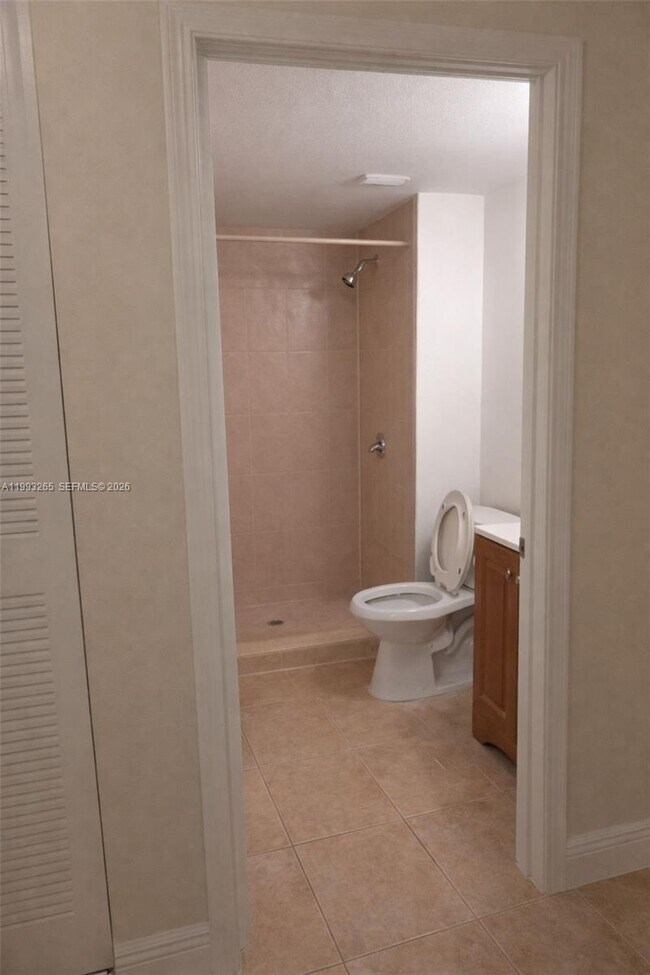 Building Photo - 3748 N University Dr