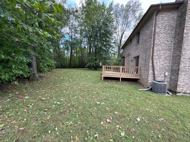 Building Photo - 10985 Eagles Cove Dr