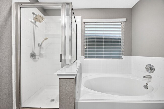 Building Photo - 20722 Fair Castle Dr