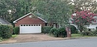 Building Photo - 1510 Applewood Way