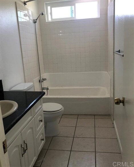 Building Photo - 1640 Maple Dr