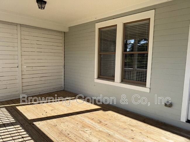 Building Photo - 1714 B Straightway Ave