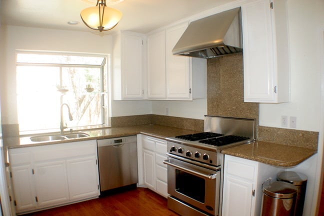 Building Photo - Beautiful 2-story home located in Calabasa...
