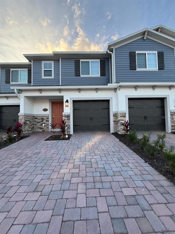 Building Photo - 14910 Harvest St