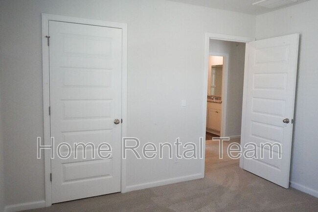 Building Photo - 416 Coconut Dr