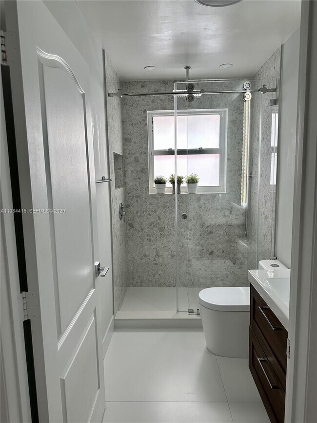 Building Photo - 9060 SW 215th Terrace