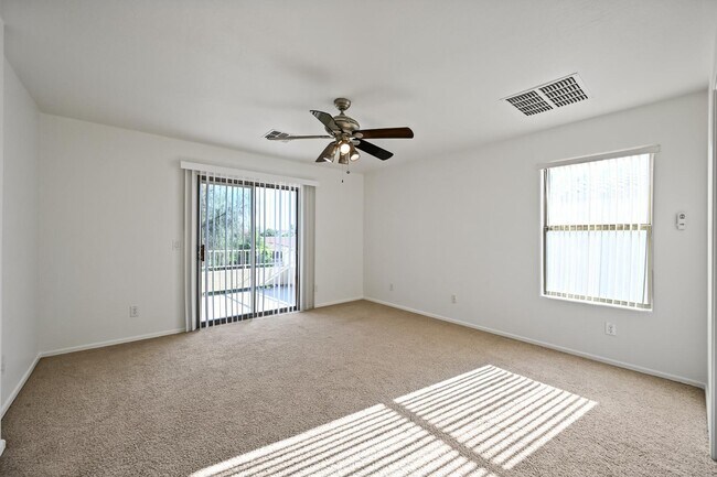 Building Photo - 1483 E Mia Ln